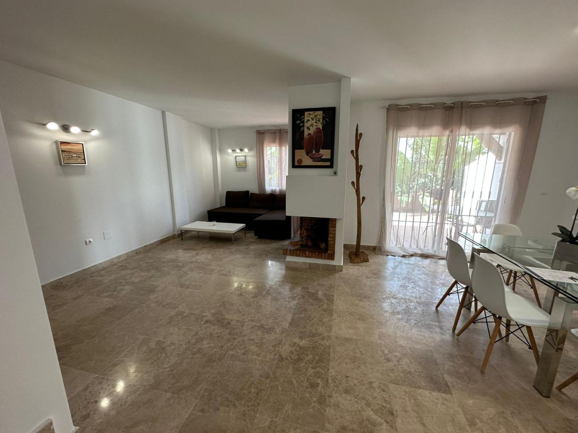 Apartamentos Naranjos Del Sol 马尔韦利亚 外观 照片
