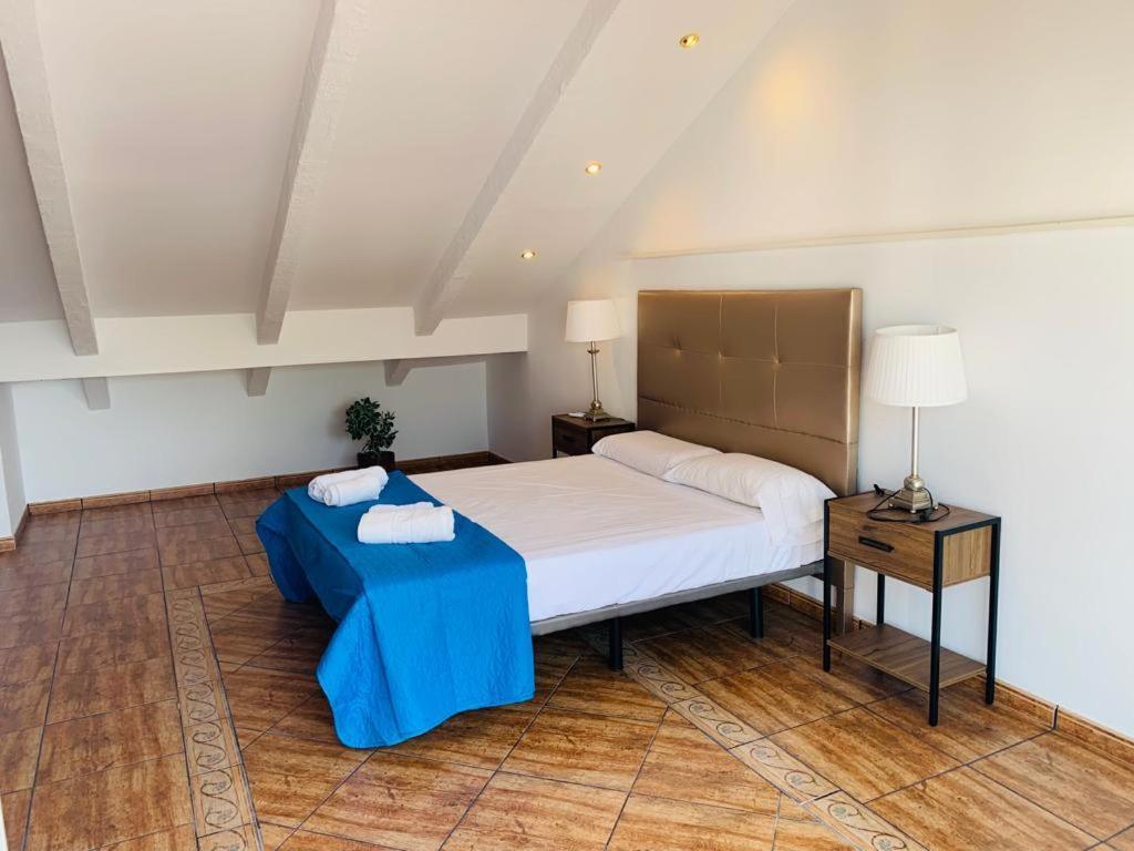 Apartamentos Naranjos Del Sol 马尔韦利亚 外观 照片